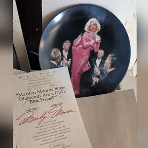 limited Edition Marilyn Monroe Collector Plate